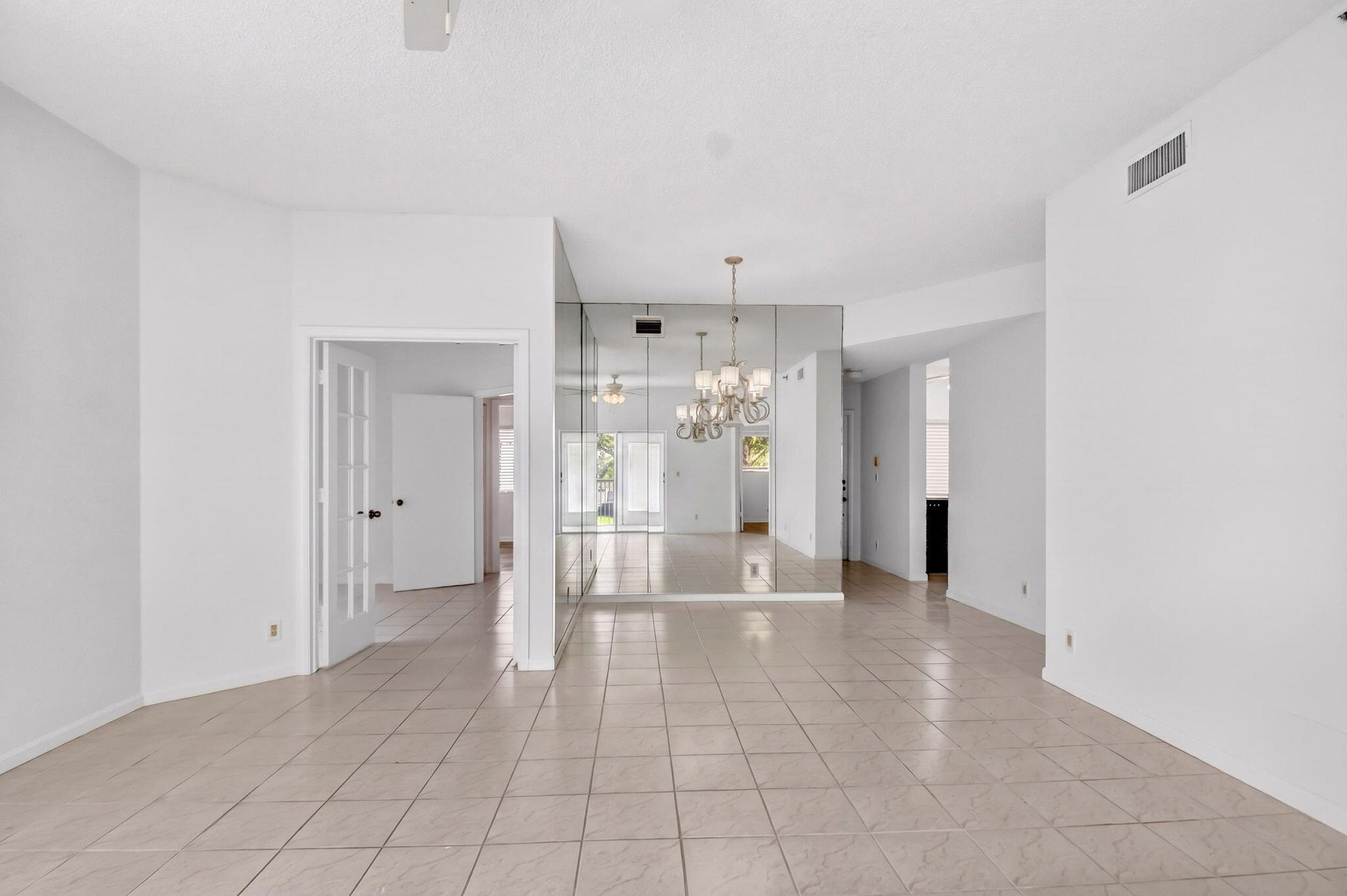 TERRACE HOMES AT BANYAN SPRINGS CONDO - Residential