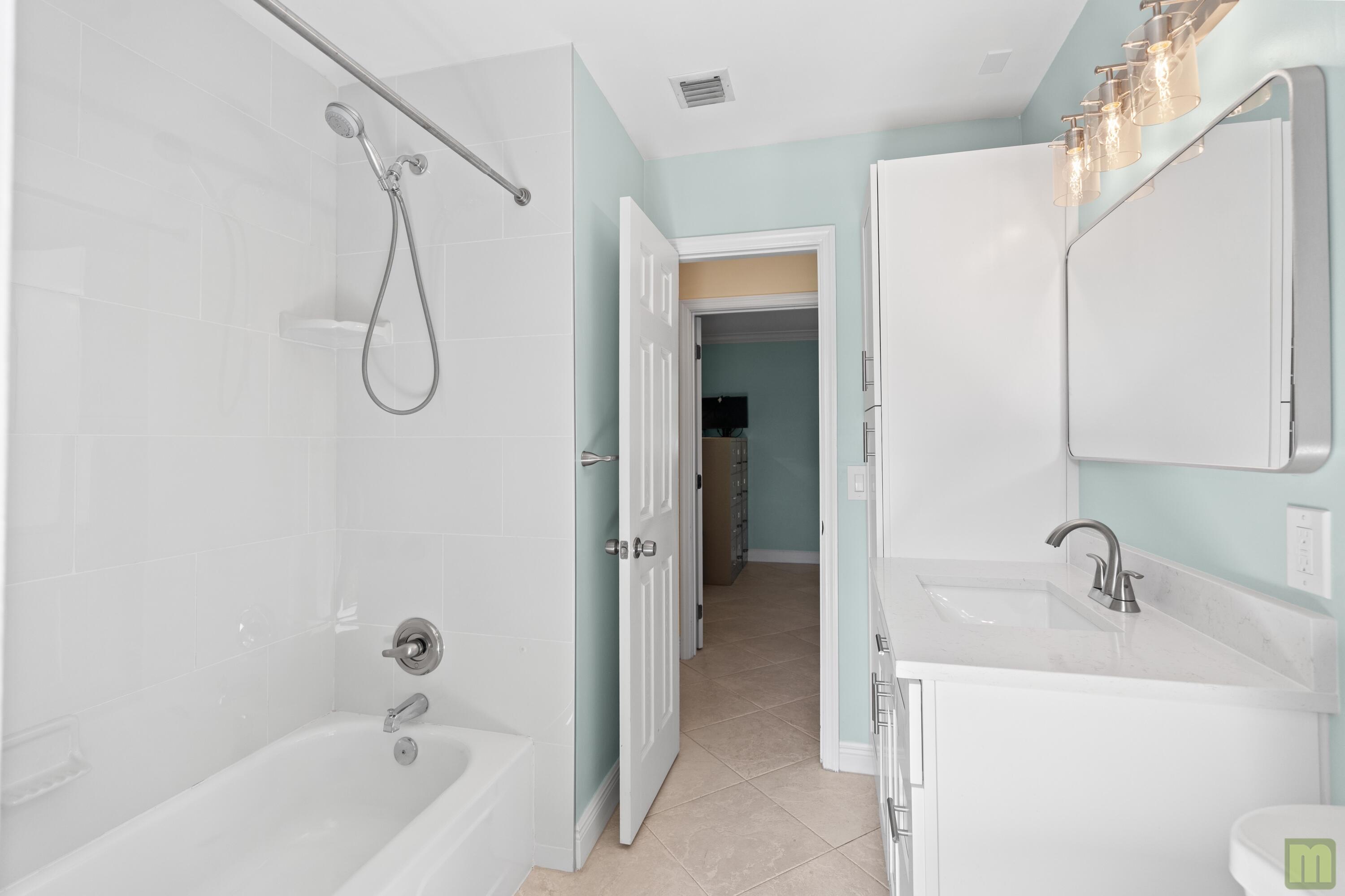 COCONUT CREEK 10TH SEC - Residential