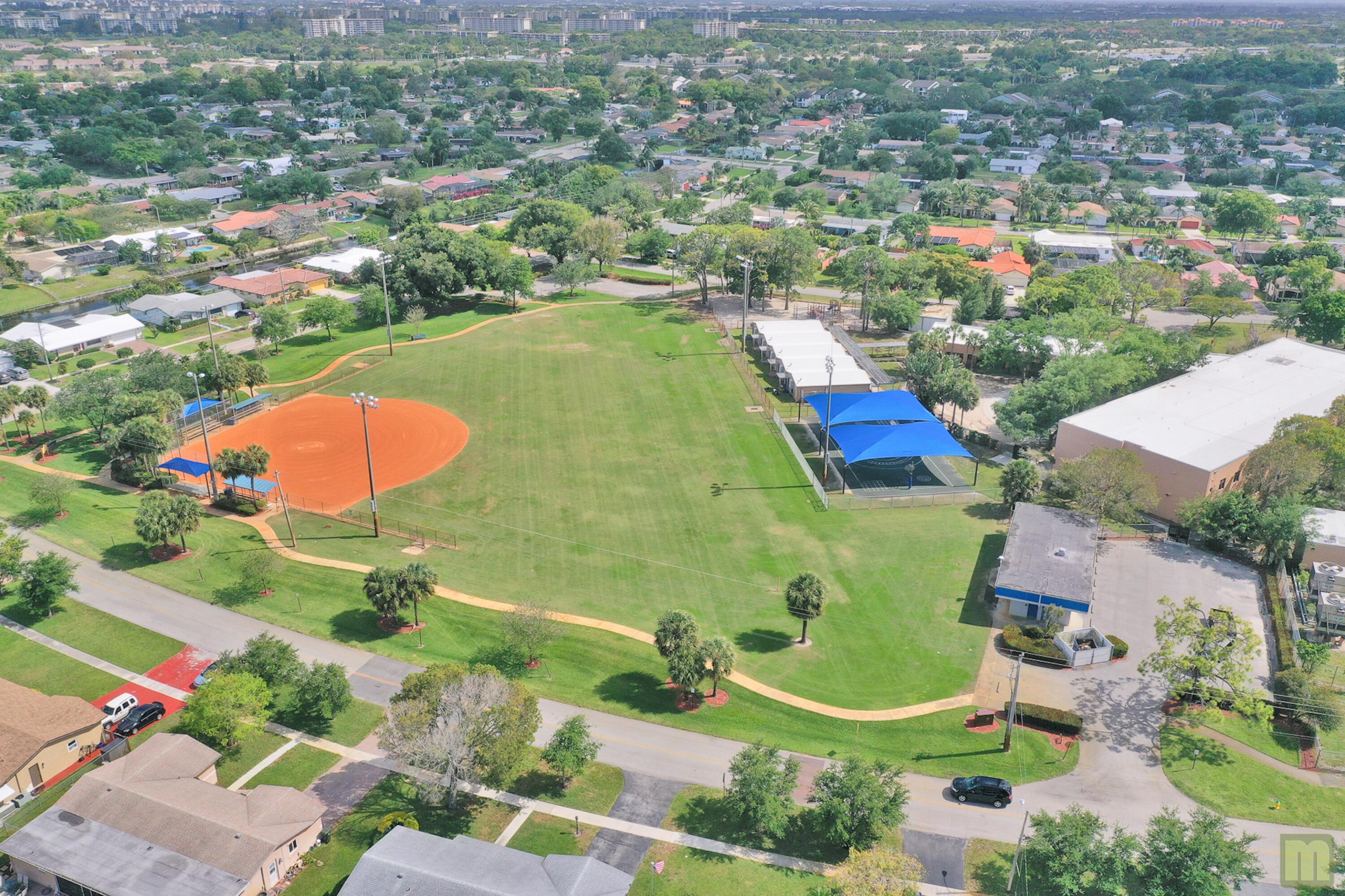 COCONUT CREEK 10TH SEC - Residential