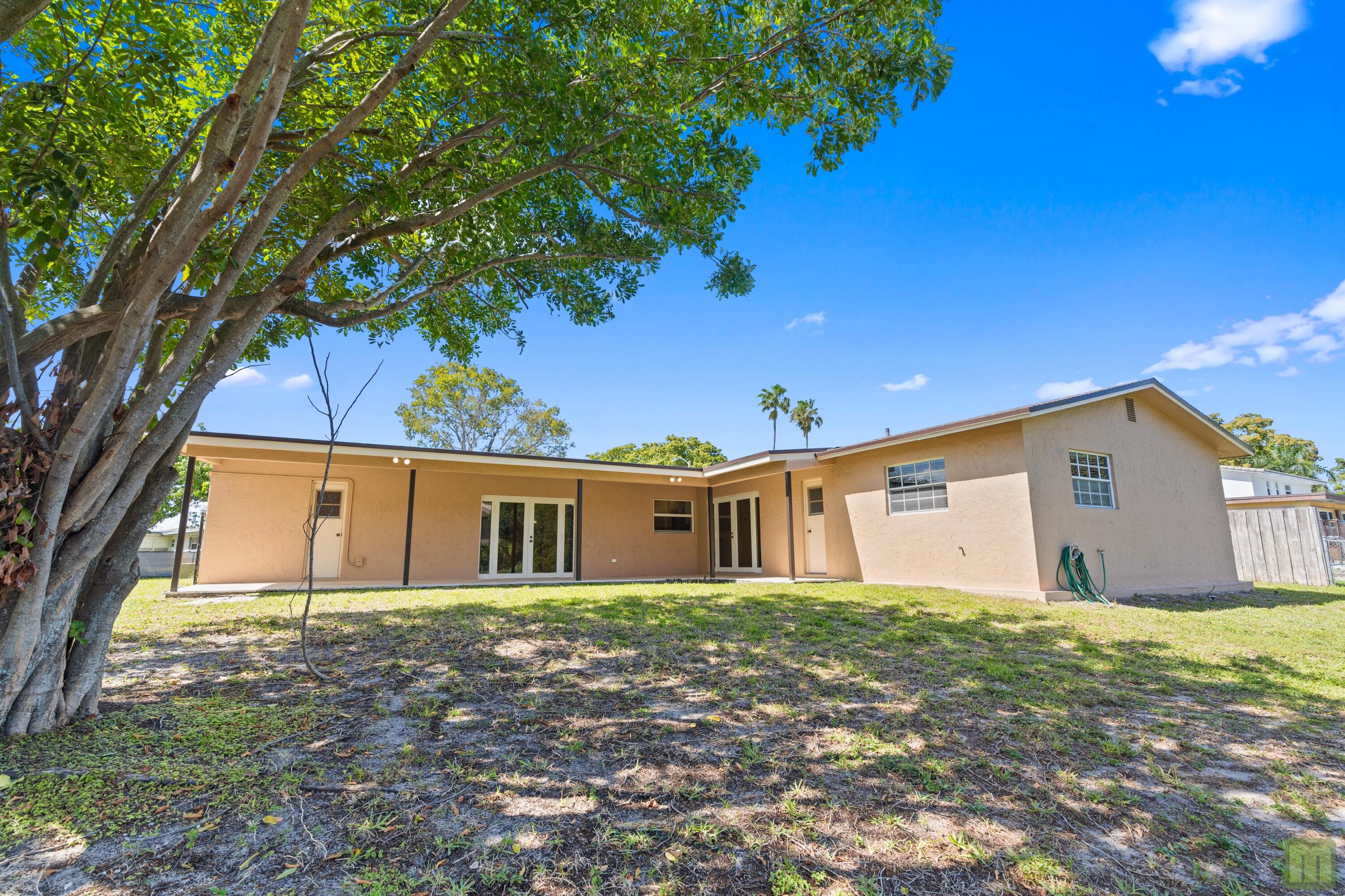 COCONUT CREEK 10TH SEC - Residential
