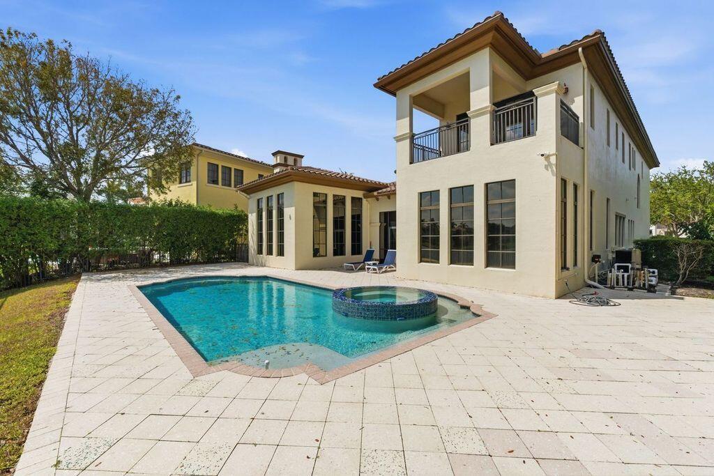 PARKLAND GOLF AND COUNTRY CLUB - Residential