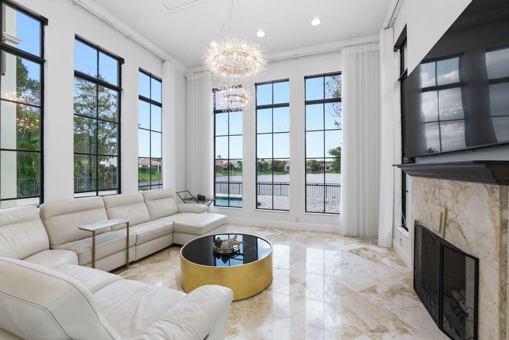 PARKLAND GOLF AND COUNTRY CLUB - Residential