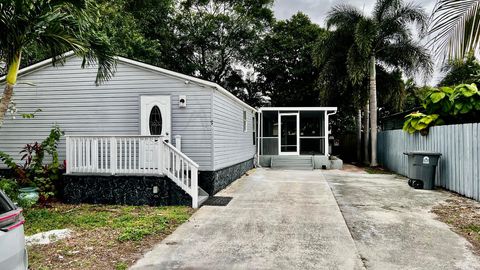 11945 Flotilla Place Boca Raton FL 33428