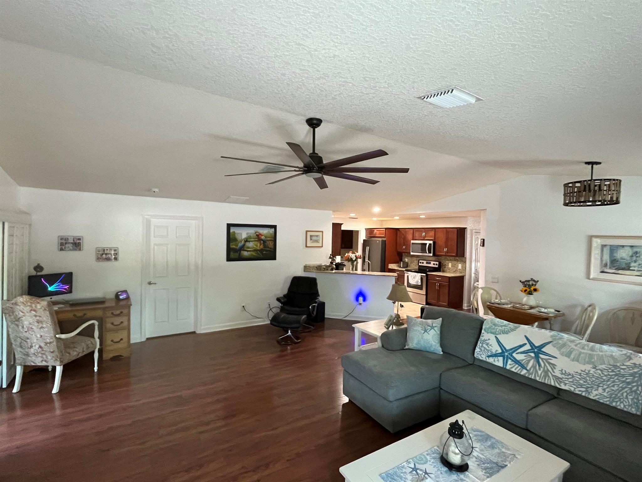 SPANISH LAKES 1 - Residential