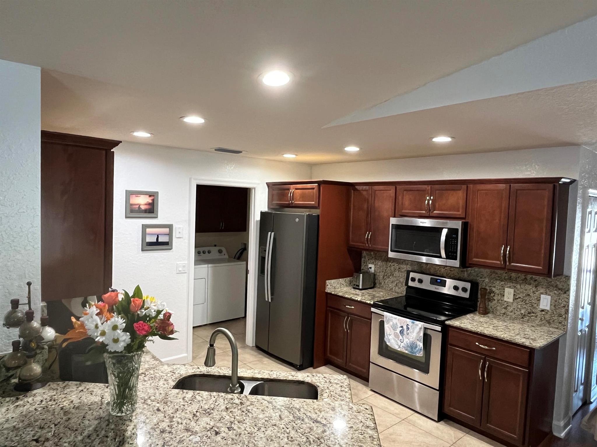 SPANISH LAKES 1 - Residential