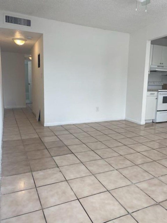 Playland Village Sec 3 51 - Residential Lease