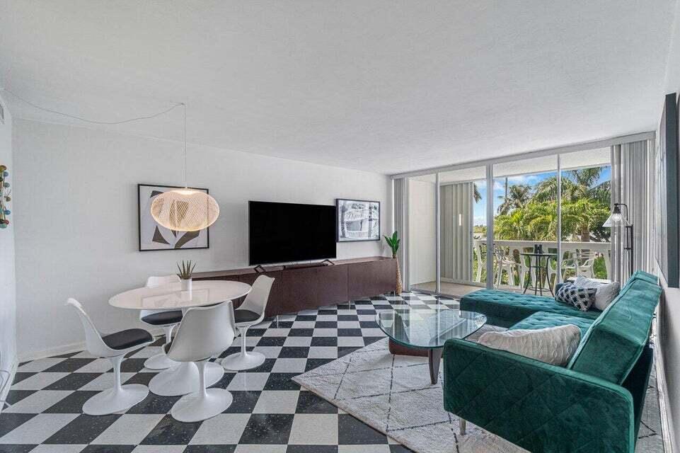 2505 S Ocean Boulevard 303