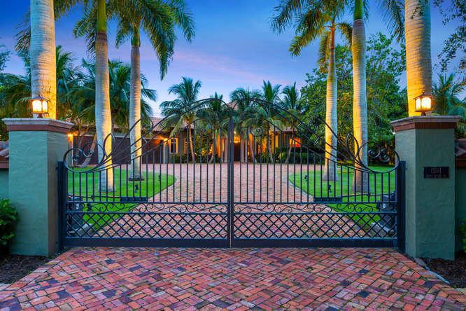 PALM BEACH POINT - Residential