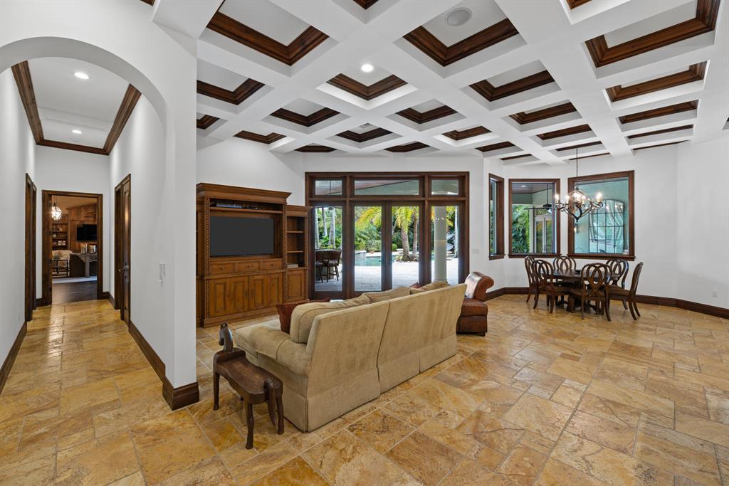 PALM BEACH POINT - Residential