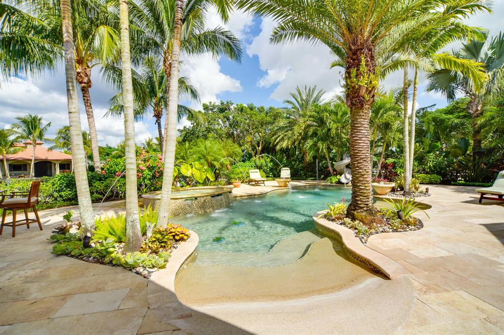 PALM BEACH POINT - Residential