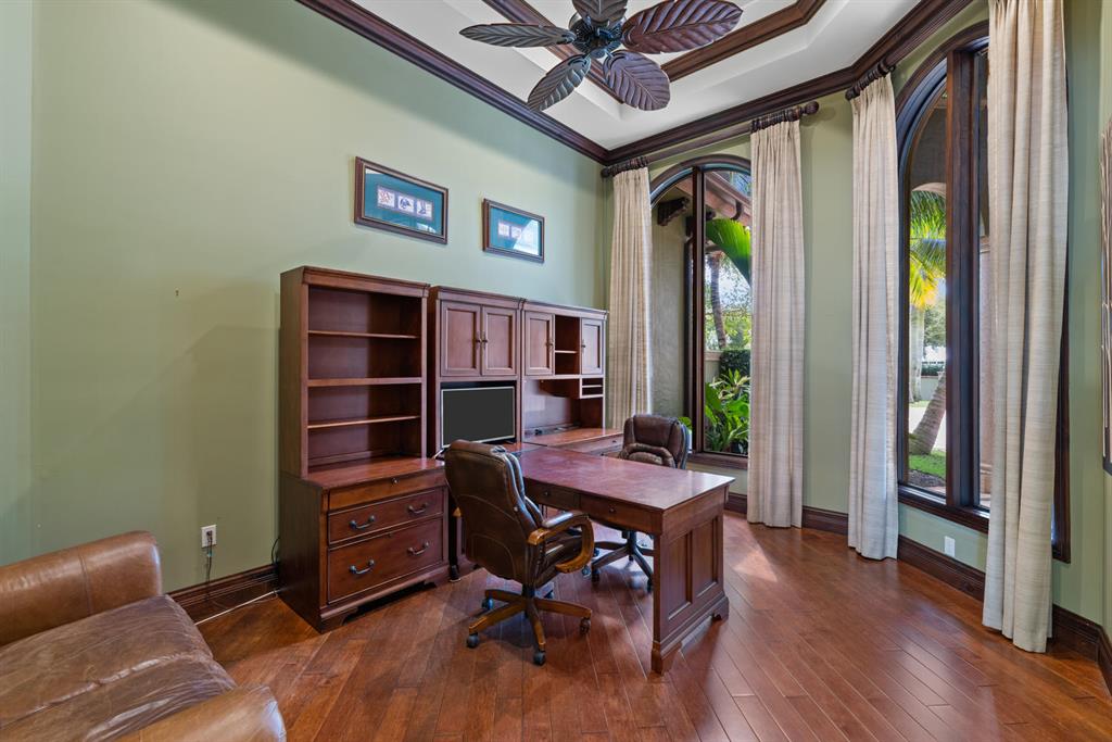 PALM BEACH POINT - Residential