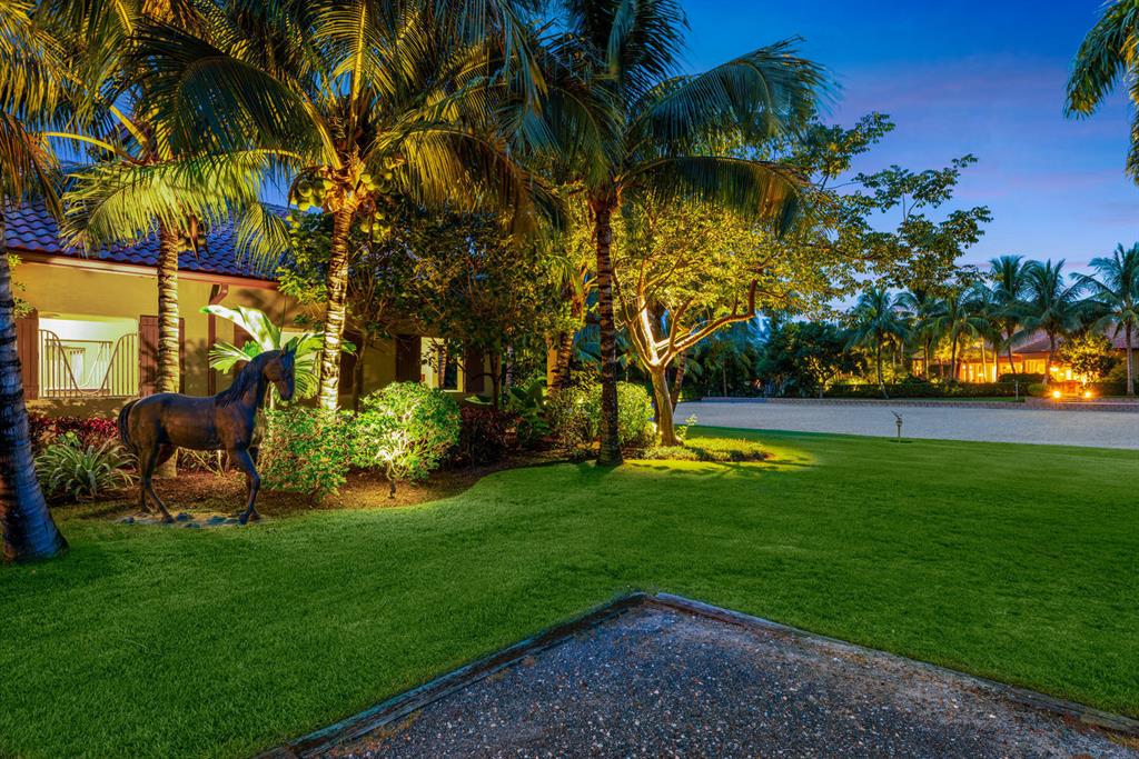 PALM BEACH POINT - Residential