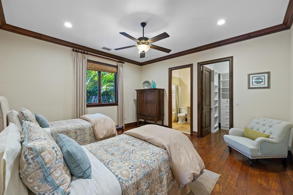 PALM BEACH POINT - Residential