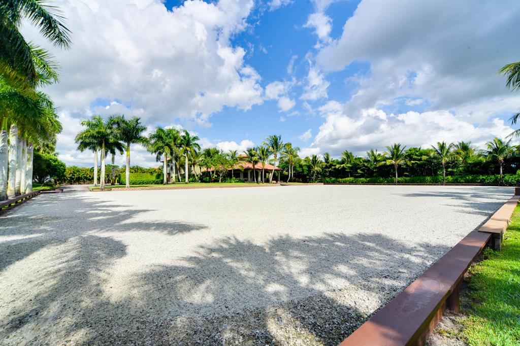 PALM BEACH POINT - Residential