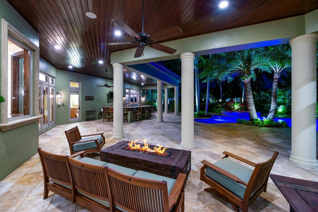 PALM BEACH POINT - Residential