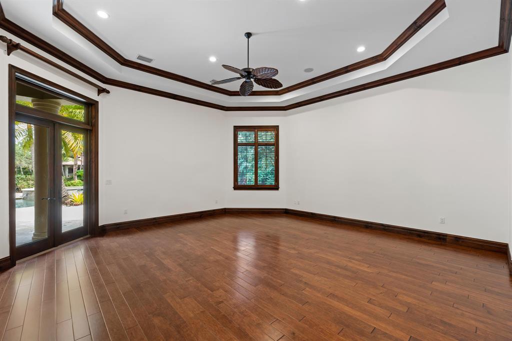 PALM BEACH POINT - Residential