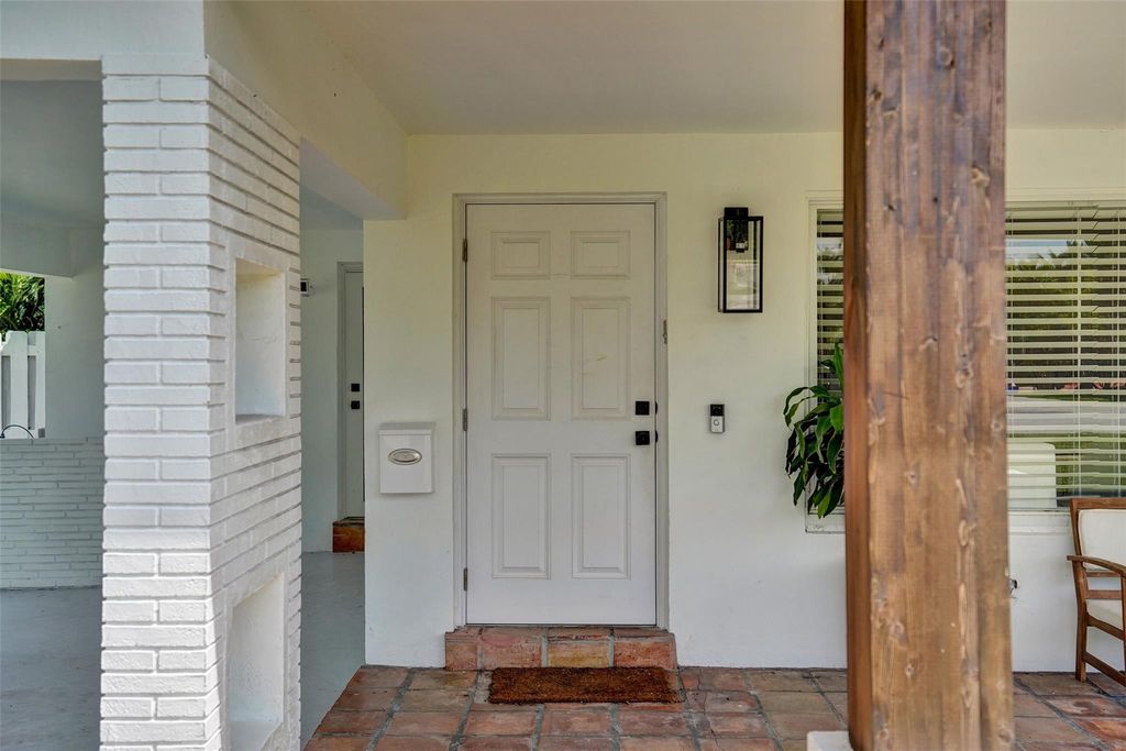 Photo of 2136 NE 3rd Way, Boca Raton, FL 33431 (MLS # F10530352)