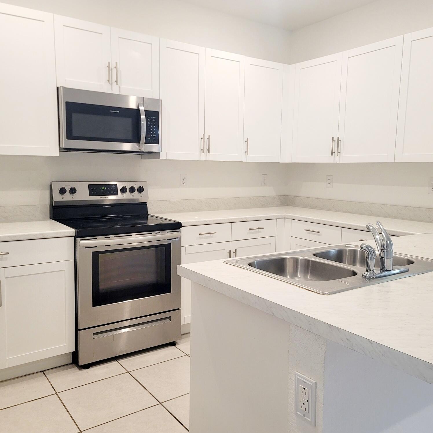 PINE ILSE- PINE VISTA - Residential Lease