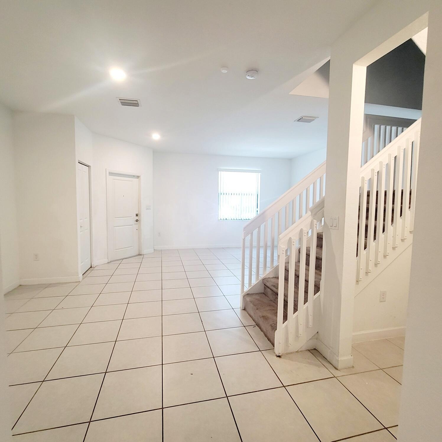 PINE ILSE- PINE VISTA - Residential Lease