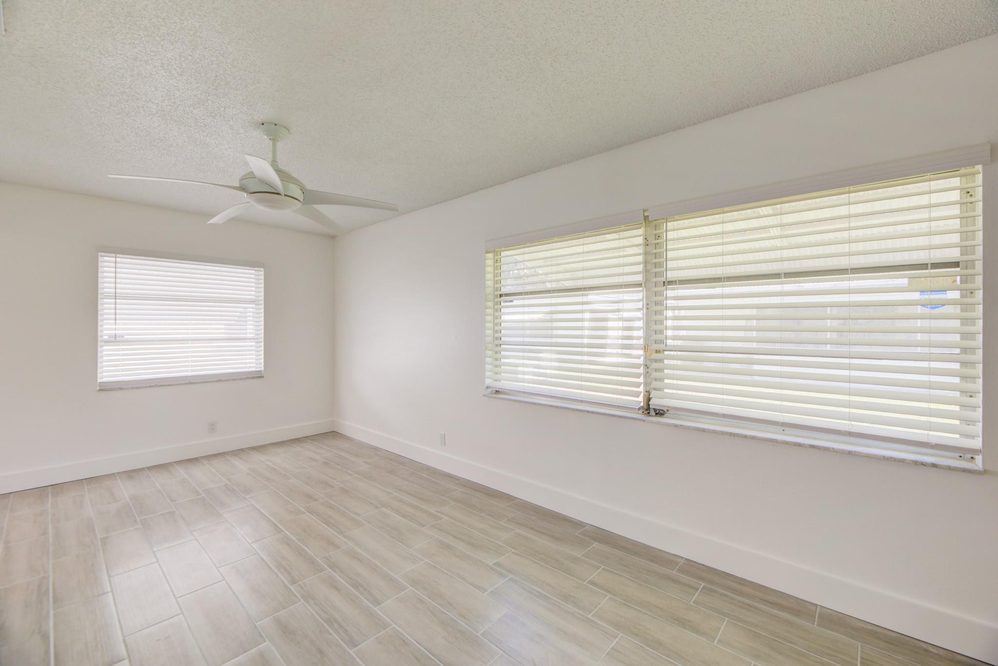 Lauderdale West 3 Sec 83- - Residential Lease