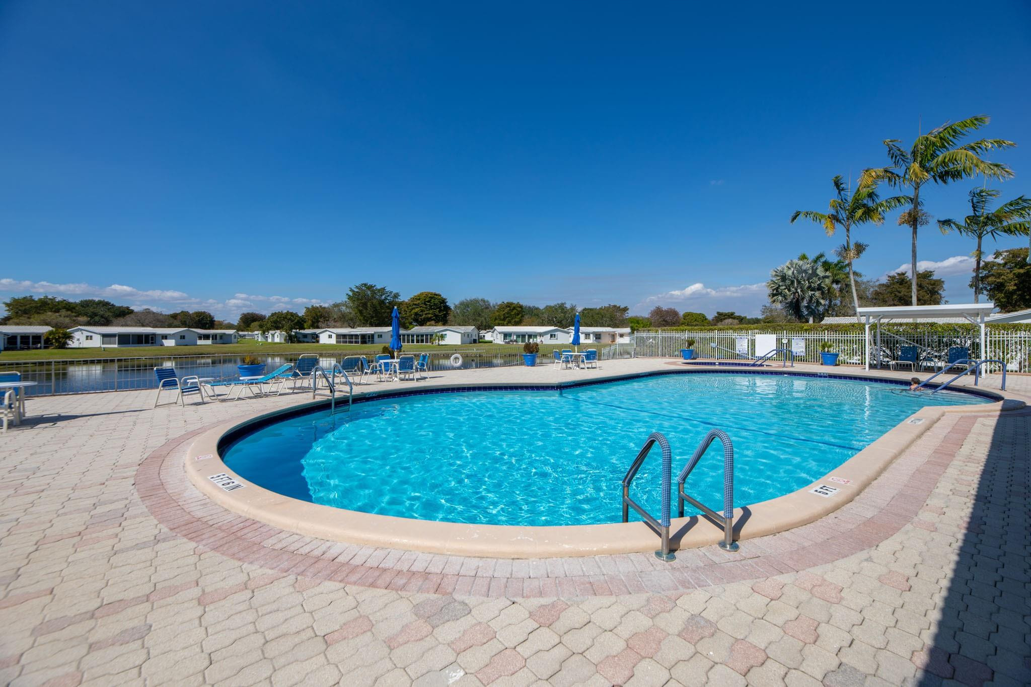 Lauderdale West 3 Sec 83- - Residential Lease