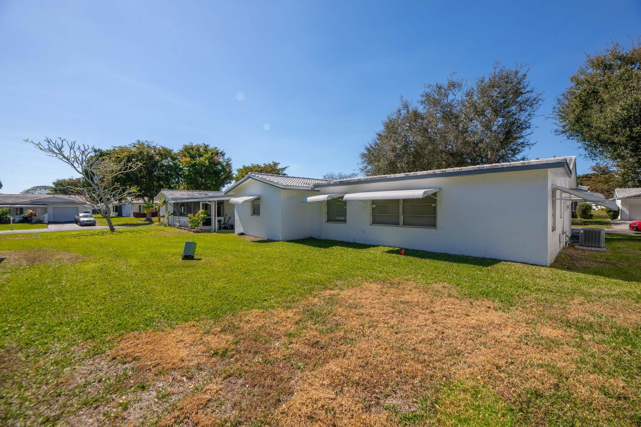 Lauderdale West 3 Sec 83- - Residential Lease