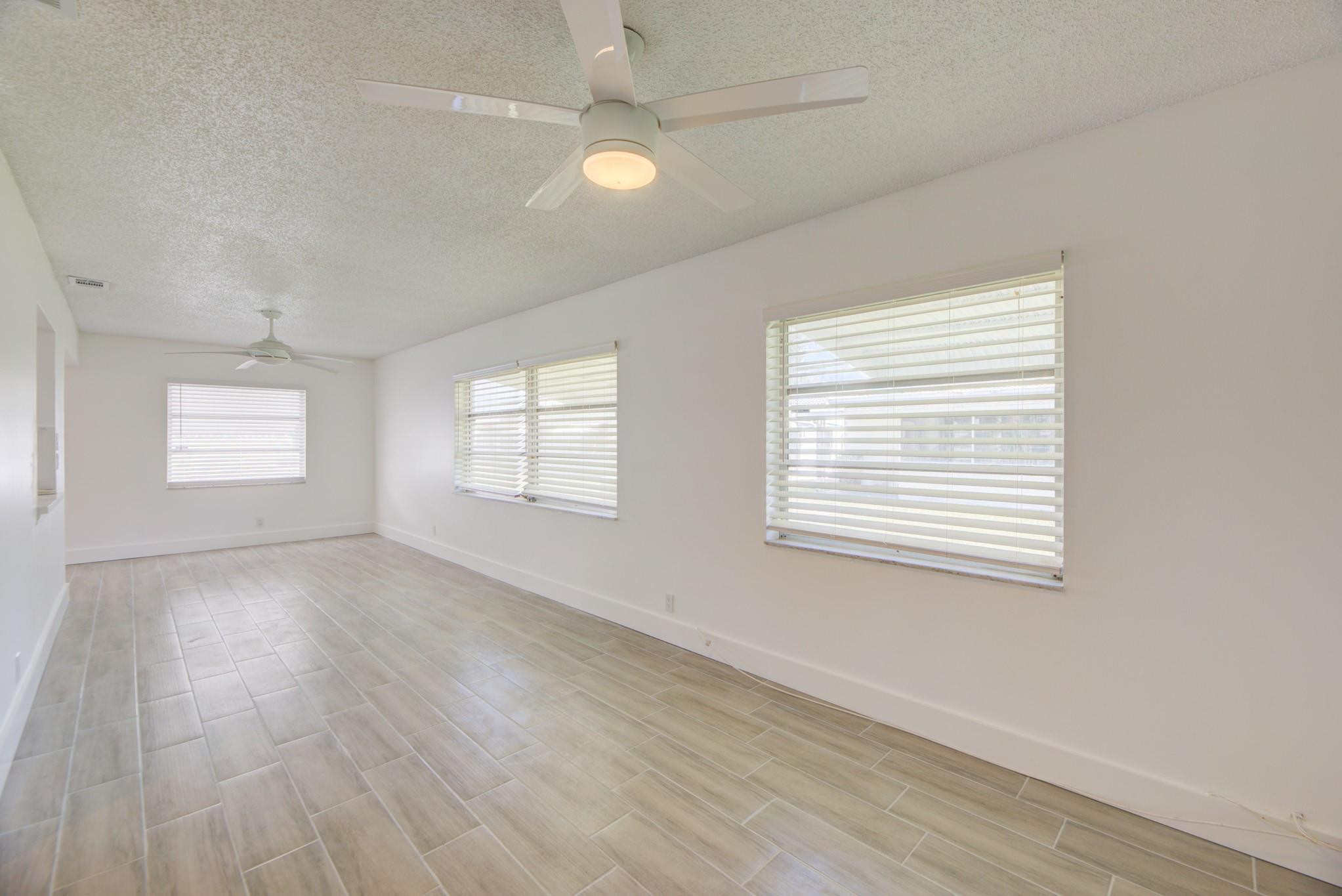 Lauderdale West 3 Sec 83- - Residential Lease