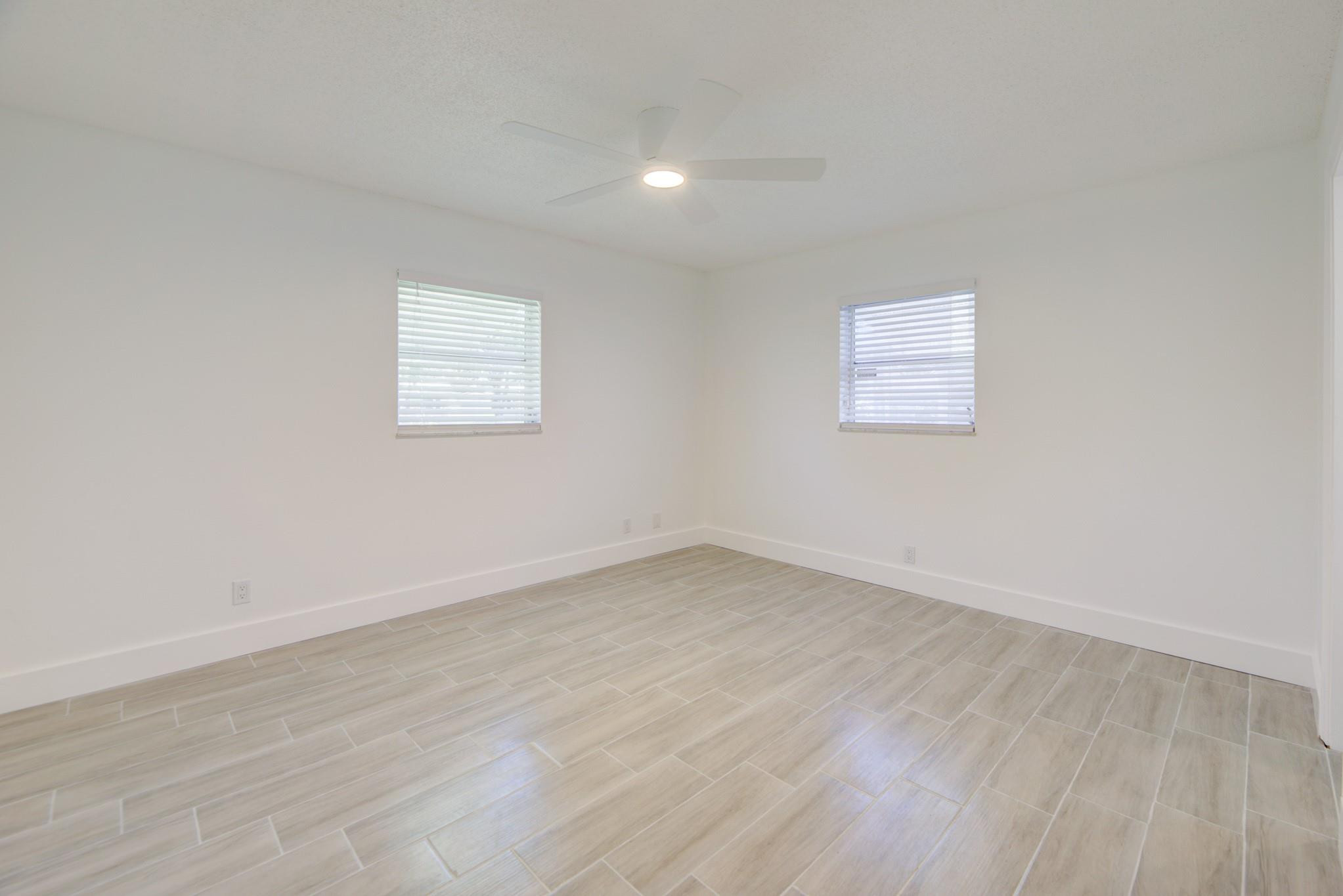 Lauderdale West 3 Sec 83- - Residential Lease