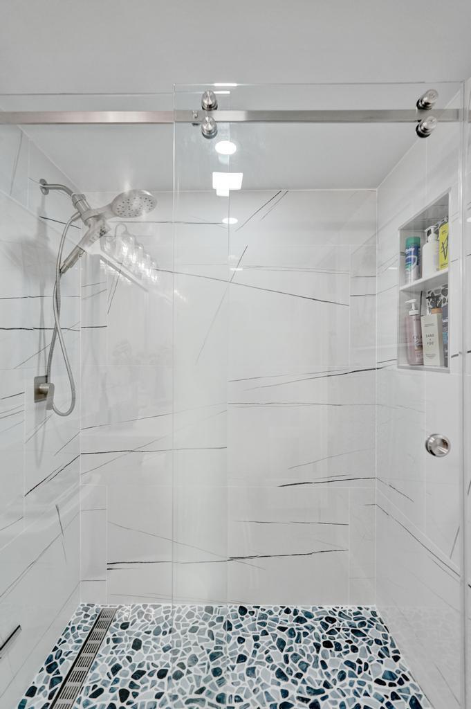 WATERS EDGE CONDO - Residential