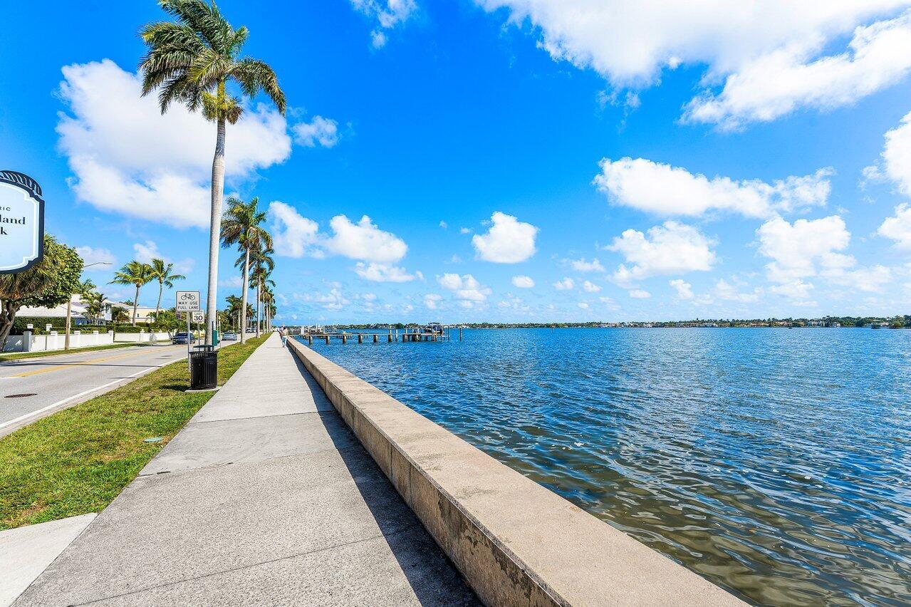 SOUTHLAND PARK - Residential Lease