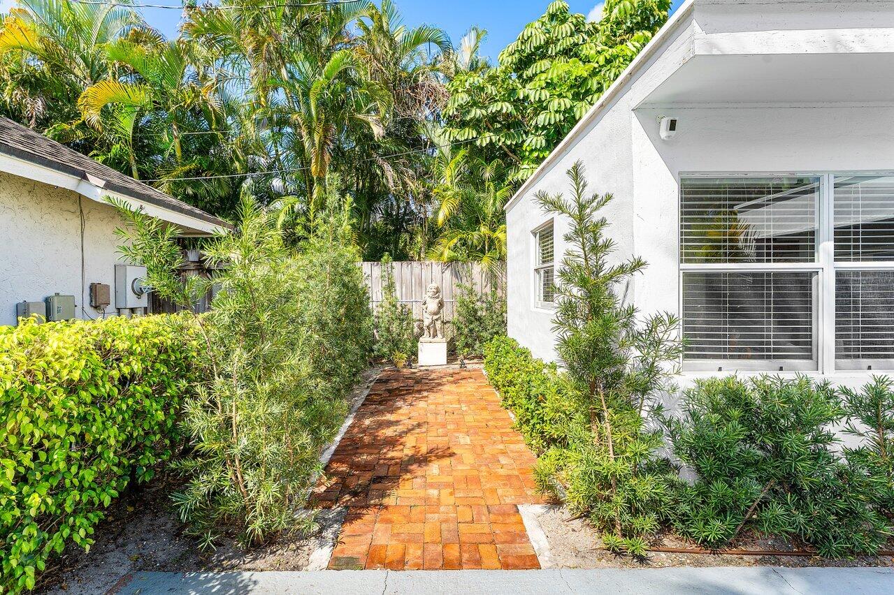 SOUTHLAND PARK - Residential Lease