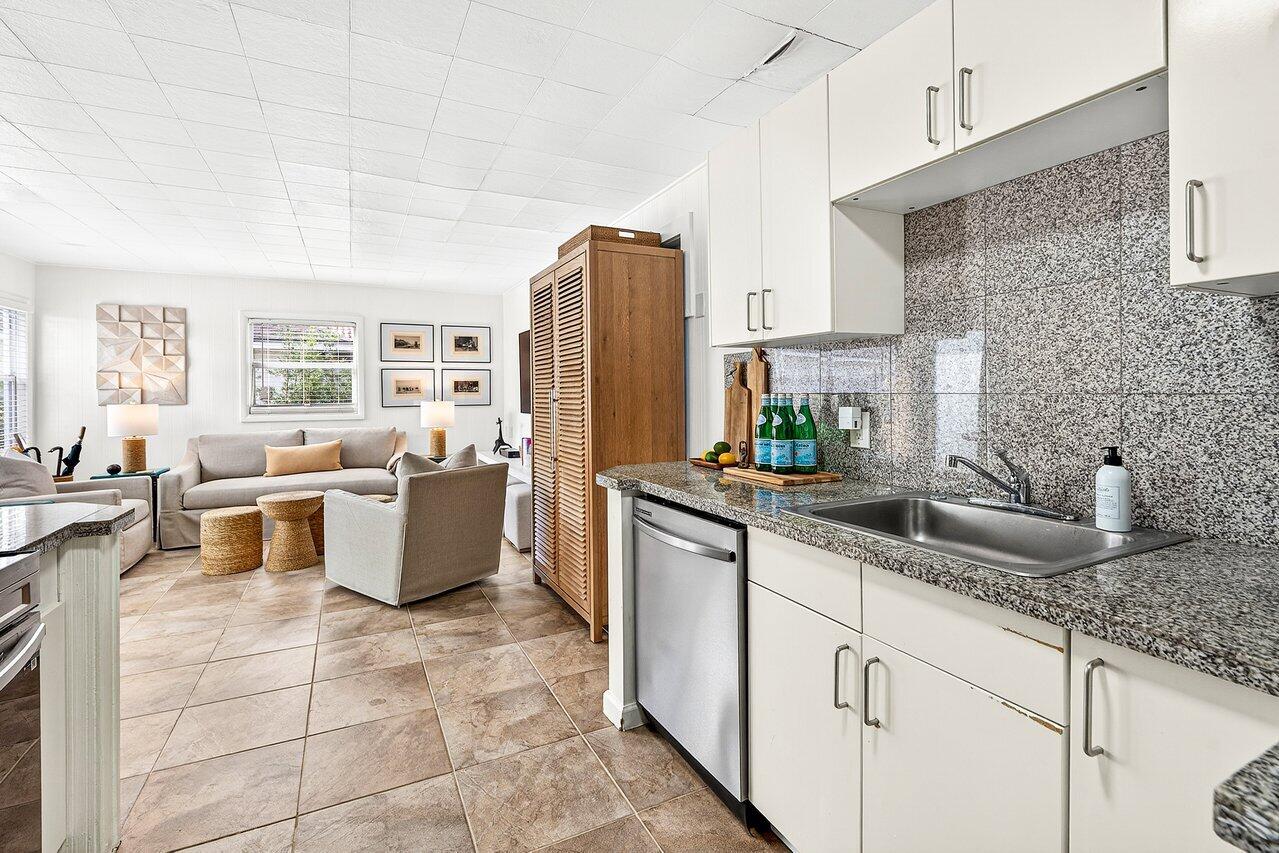 SOUTHLAND PARK - Residential Lease