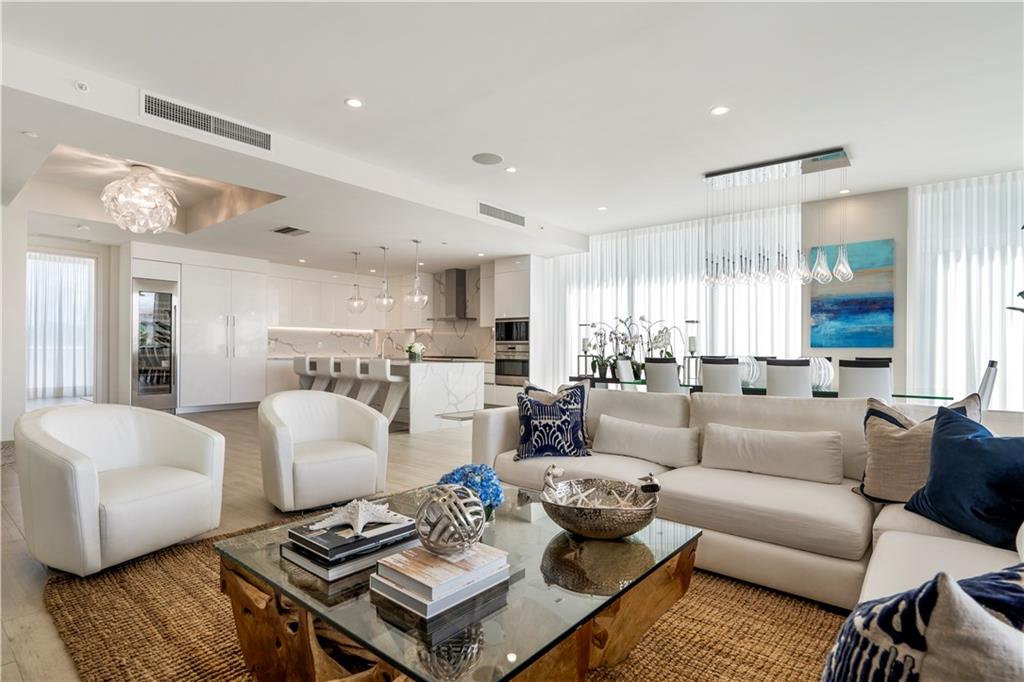 AquaMar Las Olas - Residential