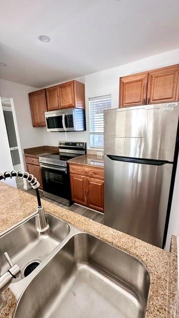 LAKEWOOD VILLAGE CORAL SP - Residential