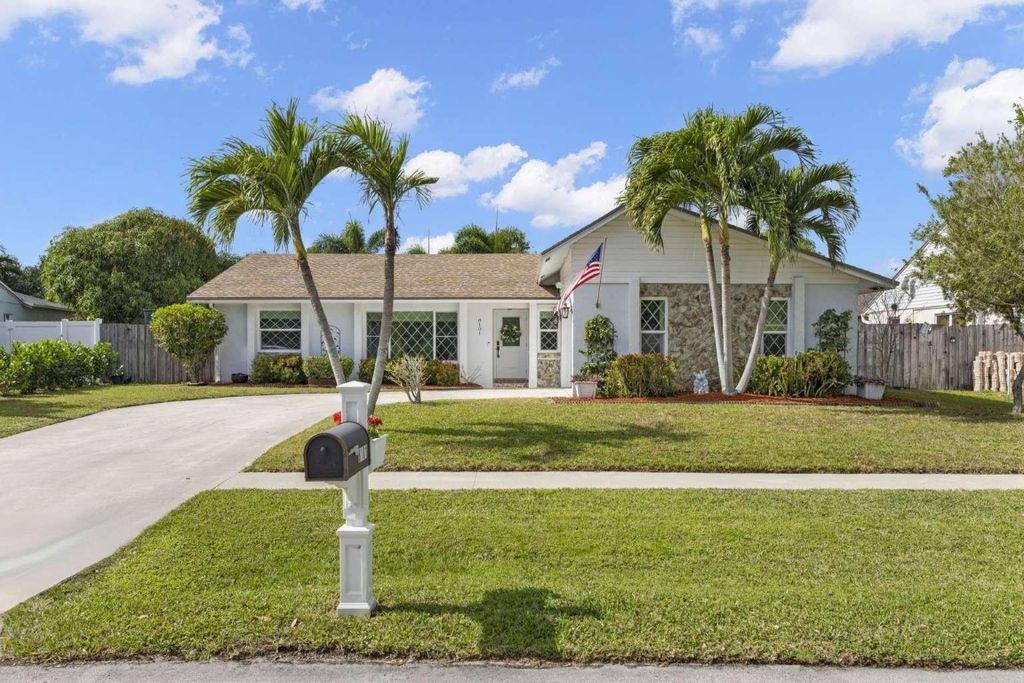 Photo of 8101 Rose Marie Circle, Boynton Beach, FL 33472 (MLS # F10548746)