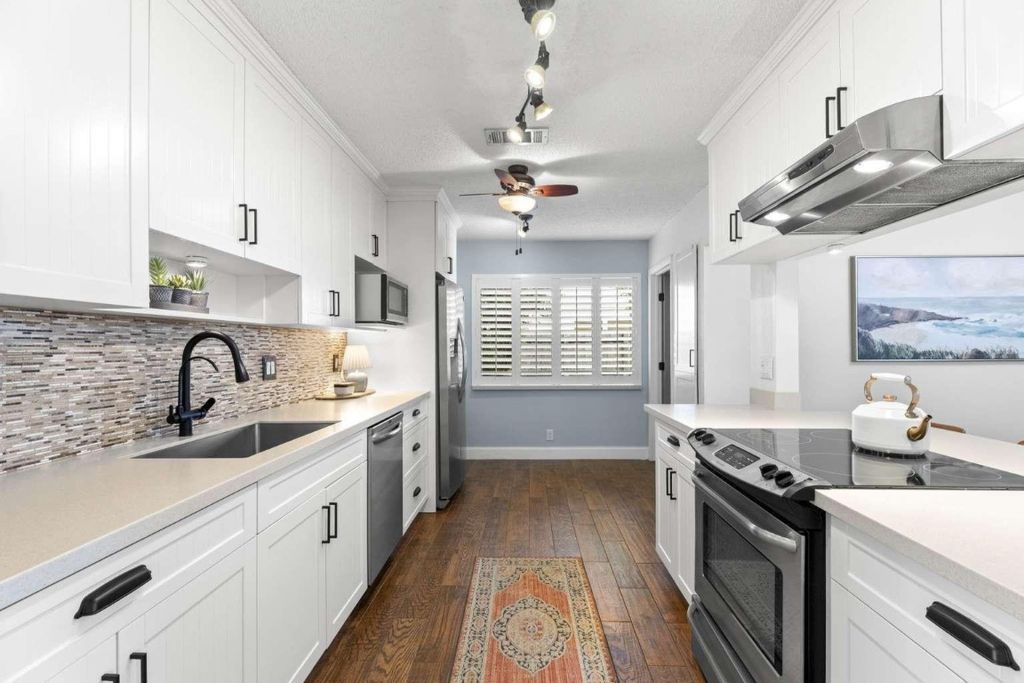 Photo of 8101 Rose Marie Circle, Boynton Beach, FL 33472 (MLS # F10548746)