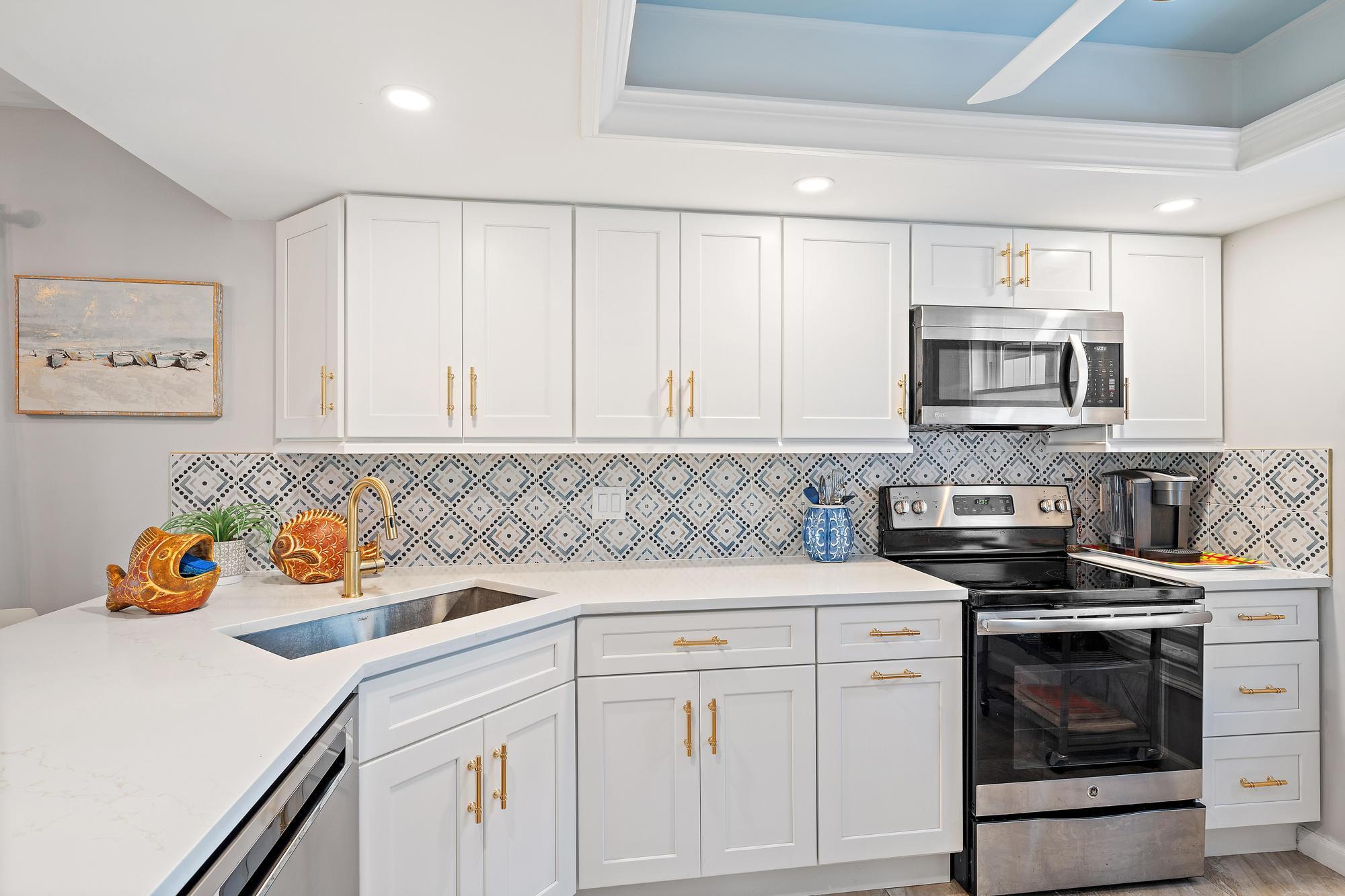 RIVERBEND CONDO - Residential Lease