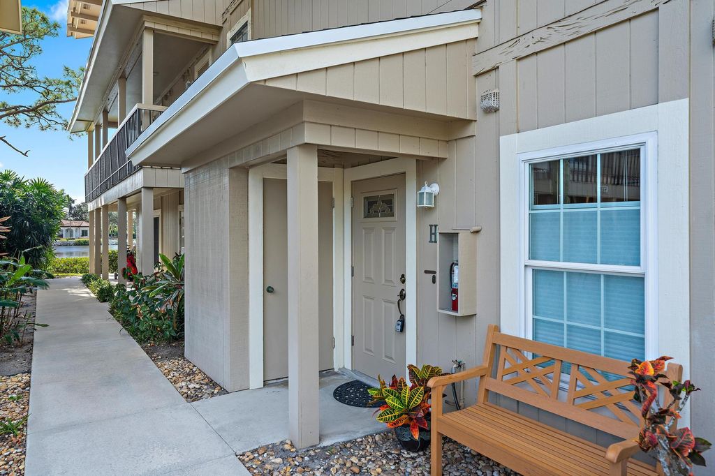 Photo of 9170 SE Riverfront Terrace #H, Jupiter, FL 33469 (MLS # R11162000)