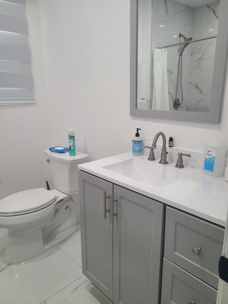 NORTH PALM BCH 1 - Residential Lease