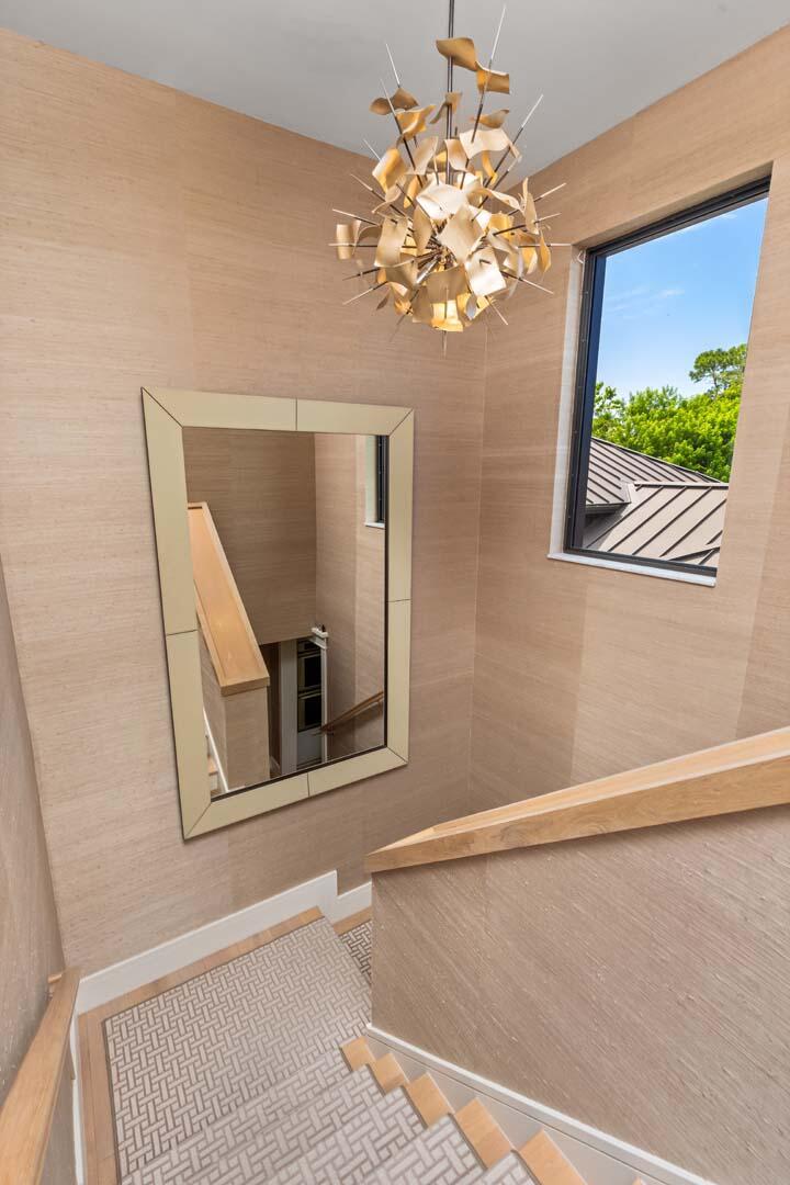 VILLAGE OF GOLF - Residential