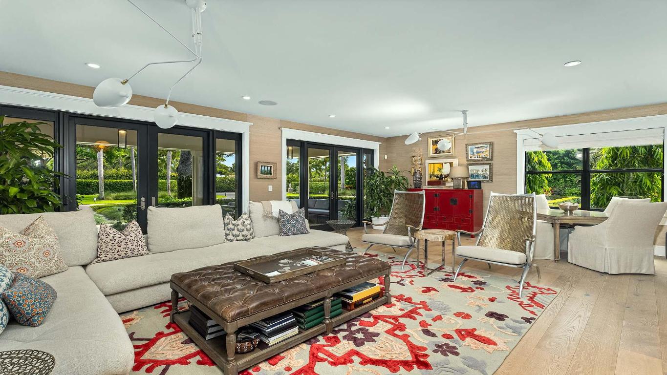 VILLAGE OF GOLF - Residential