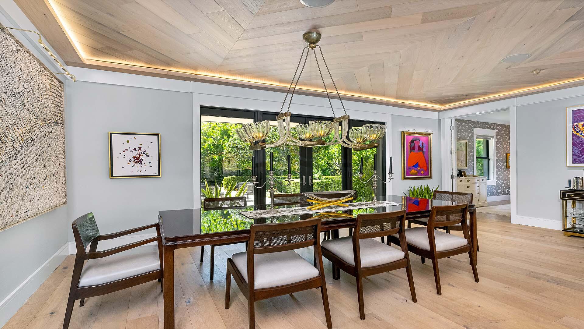 VILLAGE OF GOLF - Residential