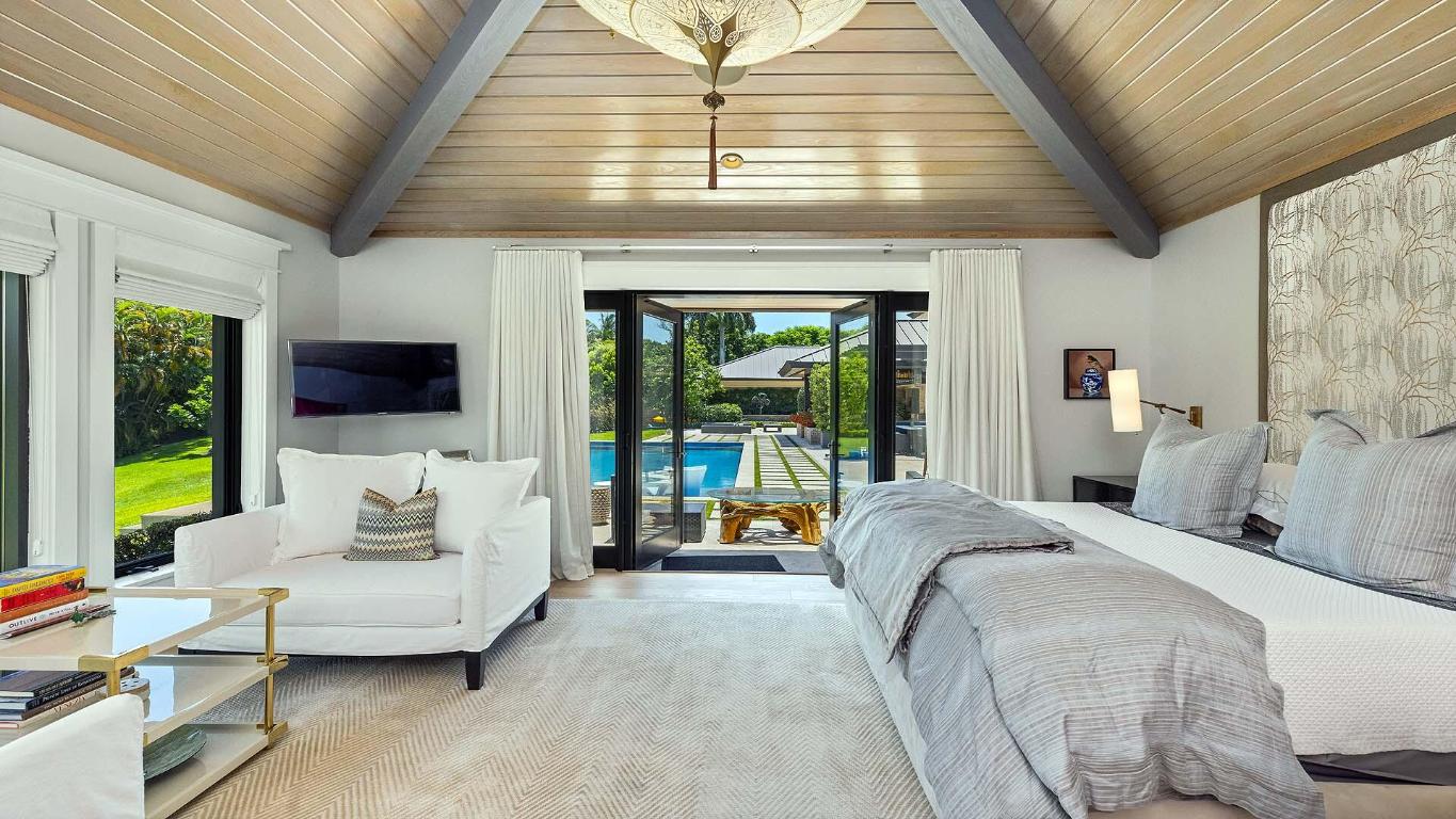 VILLAGE OF GOLF - Residential