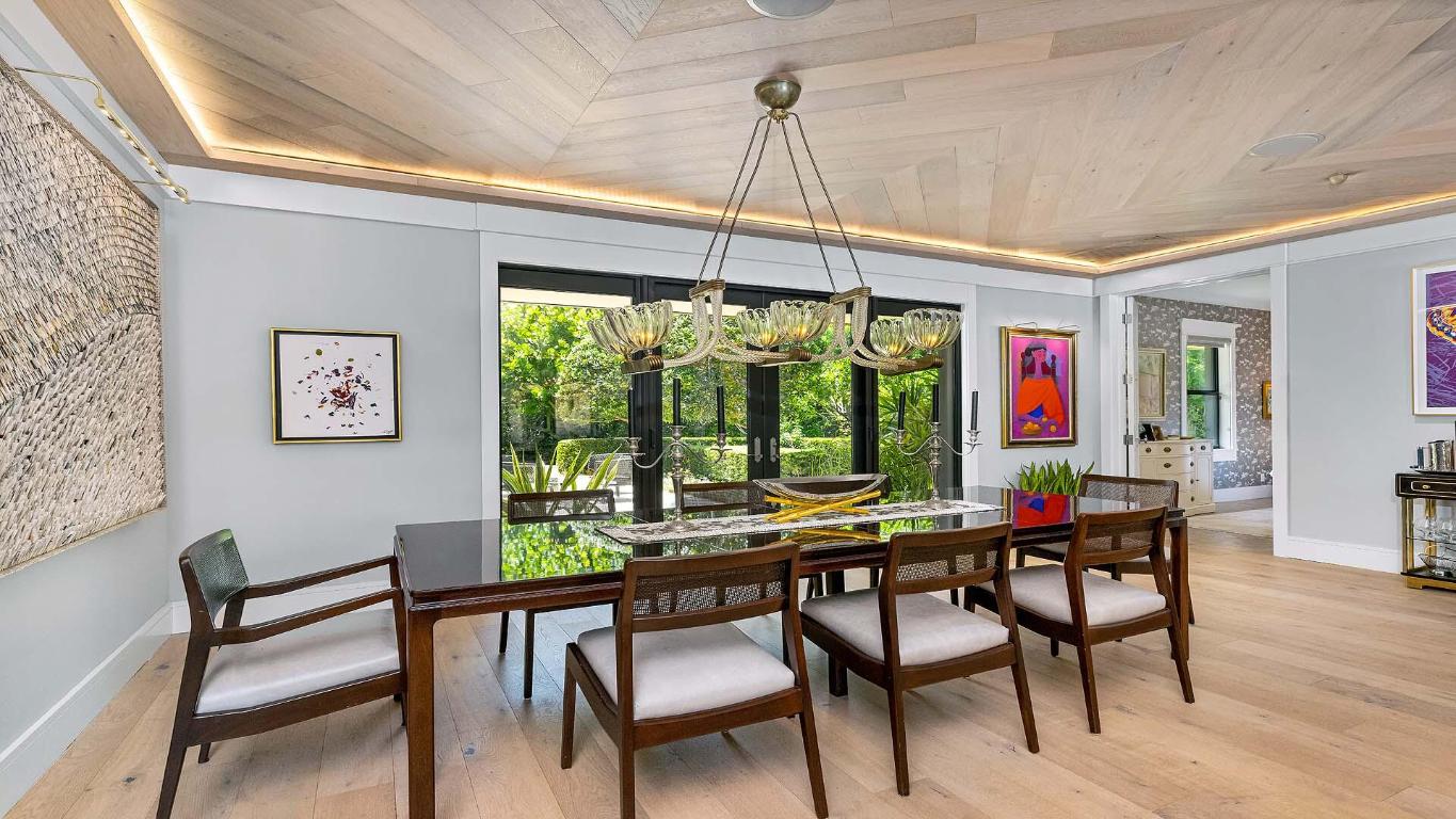 VILLAGE OF GOLF - Residential