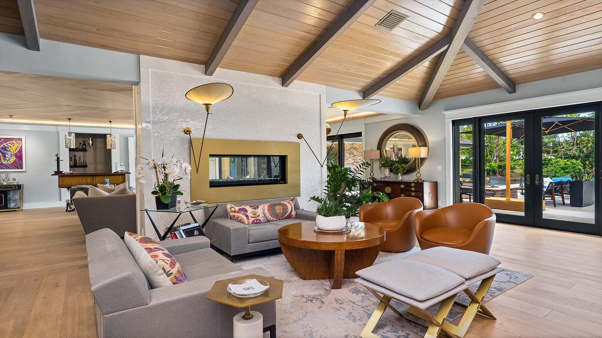 VILLAGE OF GOLF - Residential