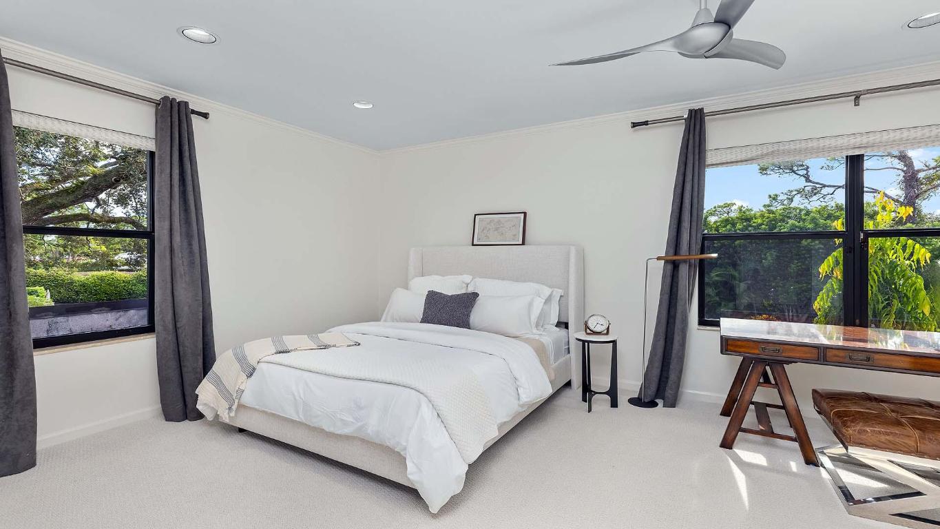 VILLAGE OF GOLF - Residential