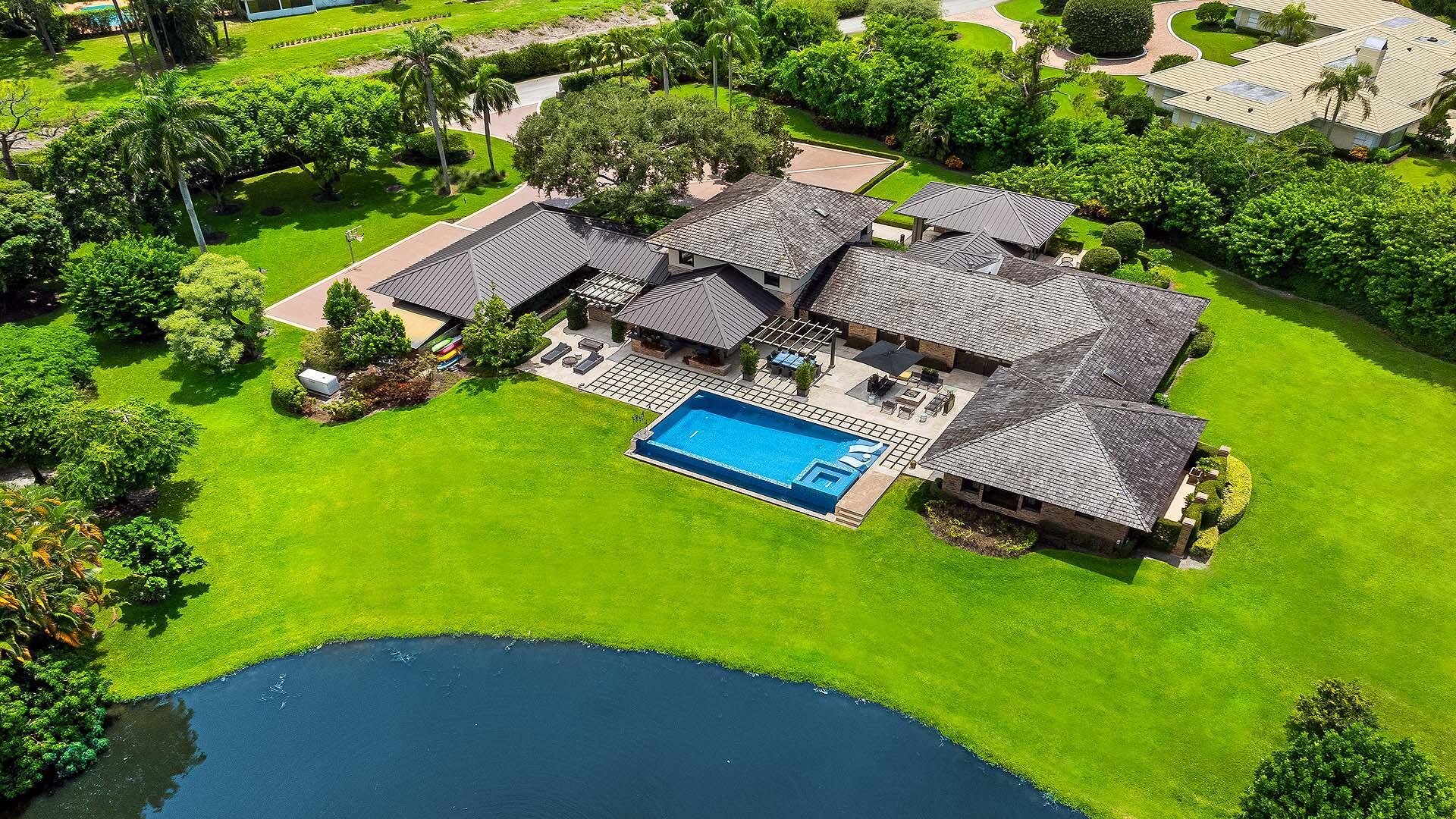 VILLAGE OF GOLF - Residential