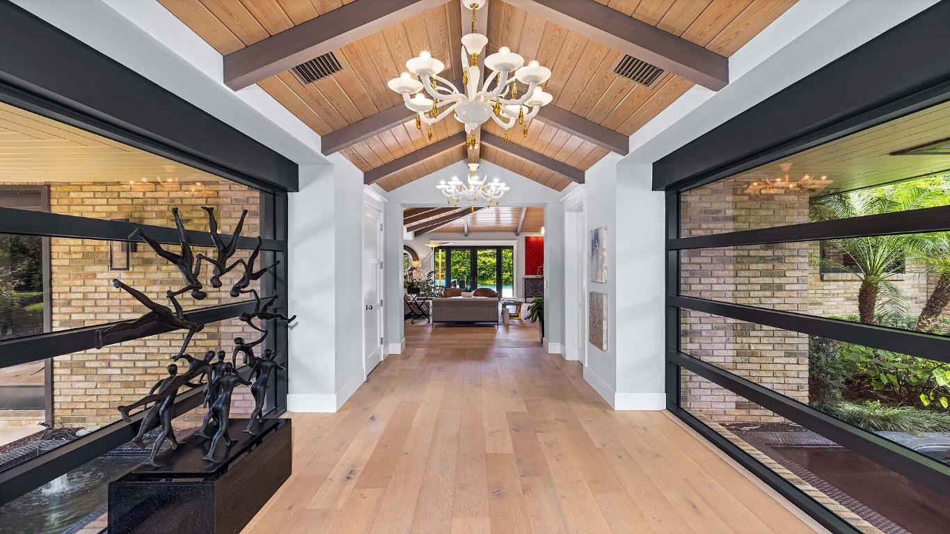 VILLAGE OF GOLF - Residential