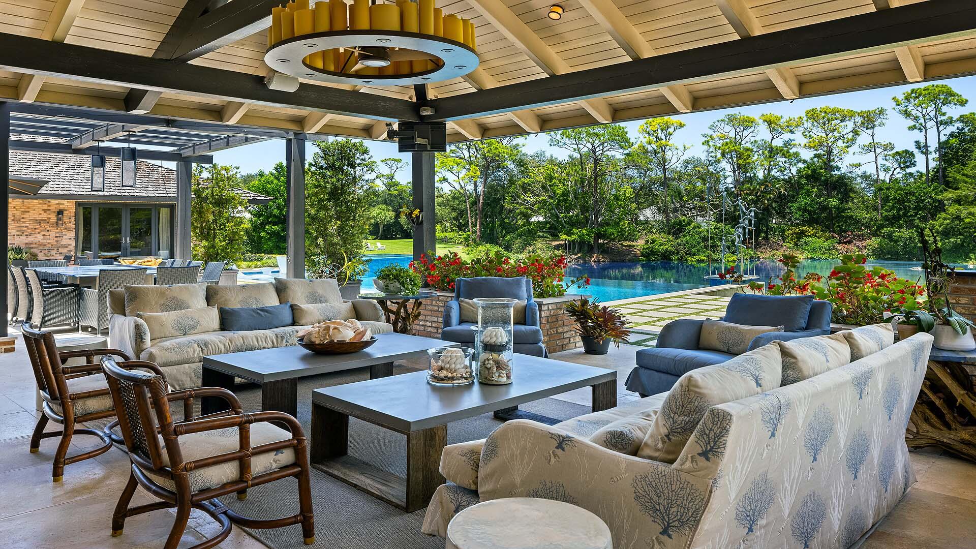 VILLAGE OF GOLF - Residential