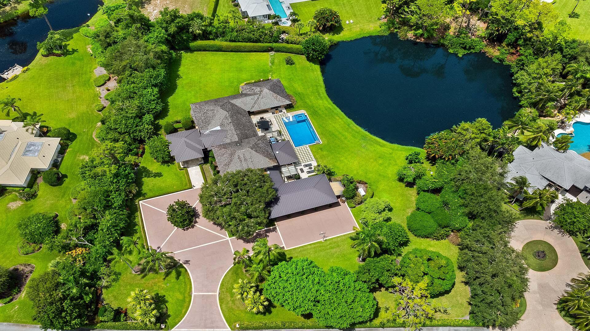 VILLAGE OF GOLF - Residential